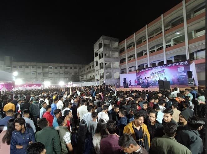 RSR Rungta College of Engineering and Technology Bhilai Fest photo 3